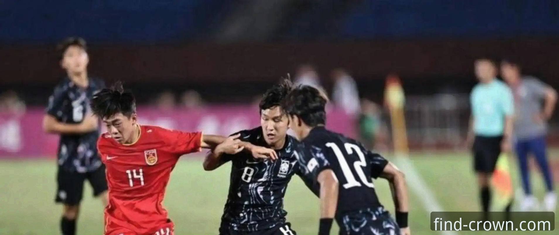 青岛海牛3-1力克上海海港深度解析：13年等待的胜利密码与实战启示